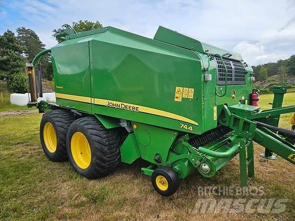 John Deere 744 Rolo balirke