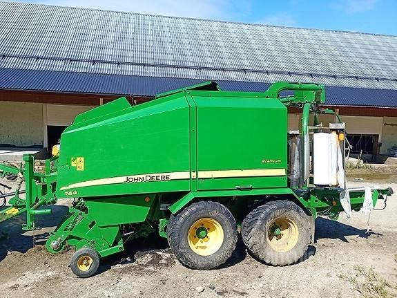 John Deere 744 Rolo balirke