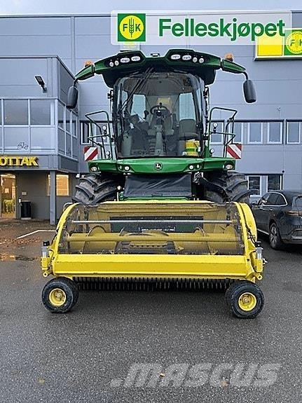 John Deere 8400 Sakupljači