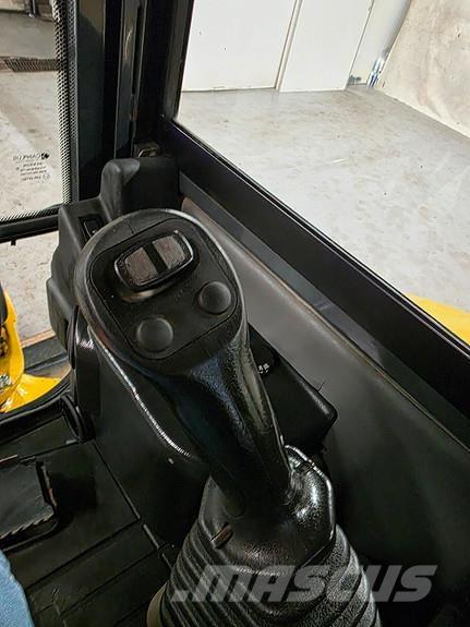 Komatsu PC26MR-3 Mini bageri <7t