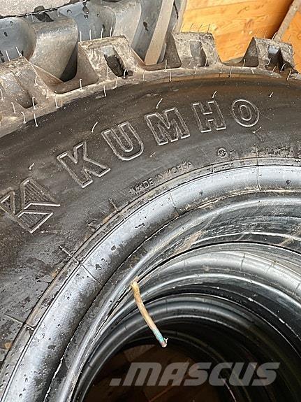 Kumho 10.00-20 Gume, kotači i naplatci
