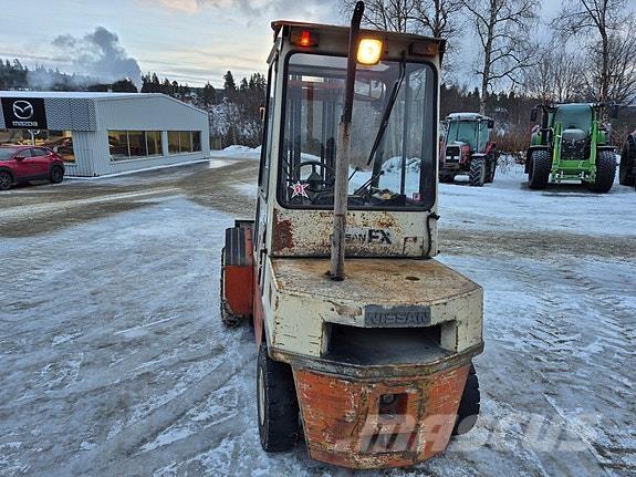 Nissan  Dizelski viličari