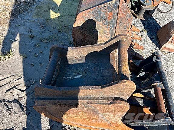  Ripper S50 feste Bageri gusjeničari