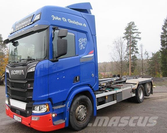 Scania R520 6x2*4 Demontažnii kamioni za podizanje kabela