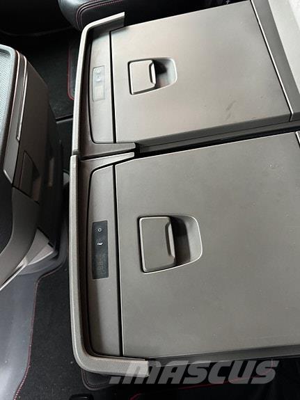 Scania S650B6X2NB Sanduk kamioni