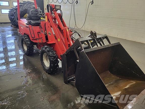 Schäffer 217 Skid steer mini utovarivači