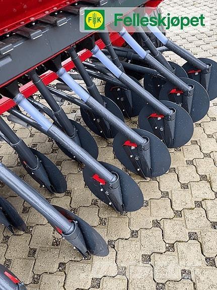 Tume CK 3000 Rasipači gnojiva