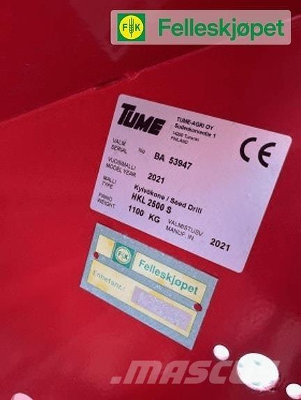 Tume HKL 2500S Rasipači gnojiva
