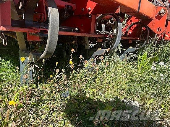 Tume HKL 3000 Rasipači mineralnog  gnojiva