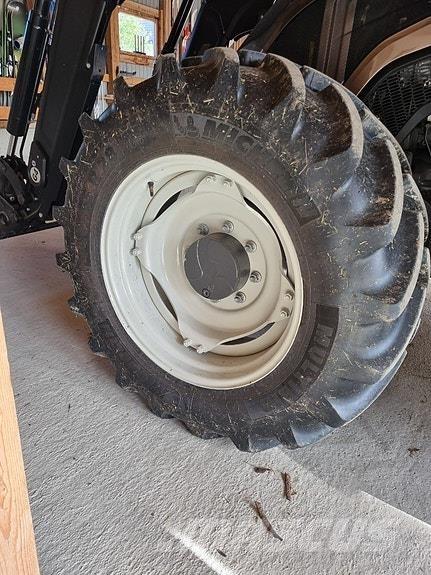 Valtra  Traktori