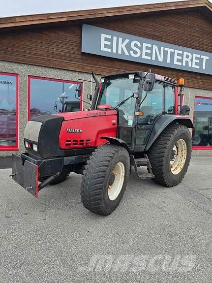 Valtra 6400 Traktori