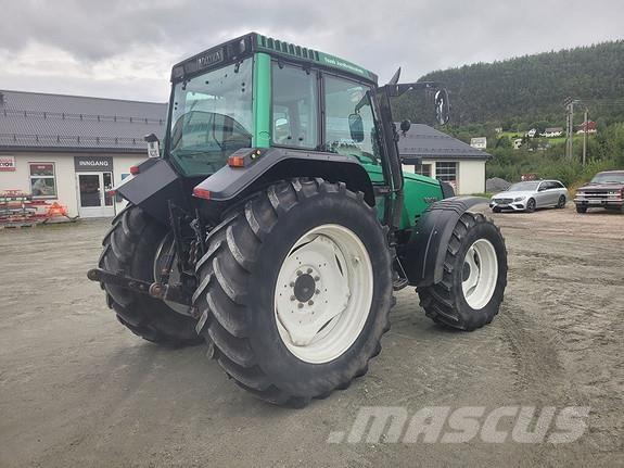 Valtra 6750-4 Traktori