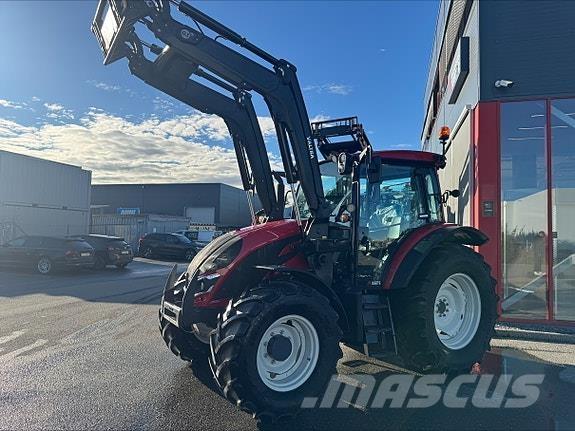 Valtra A115 H4 Traktori
