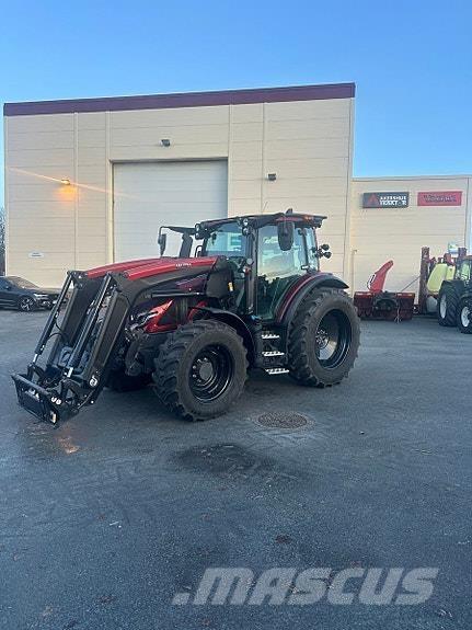 Valtra G135 Versu Traktori