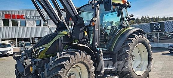 Valtra G135V Traktori