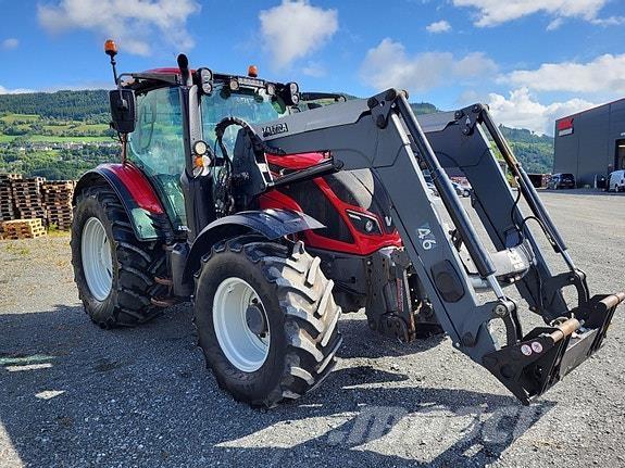 Valtra N 104 H5 Traktori
