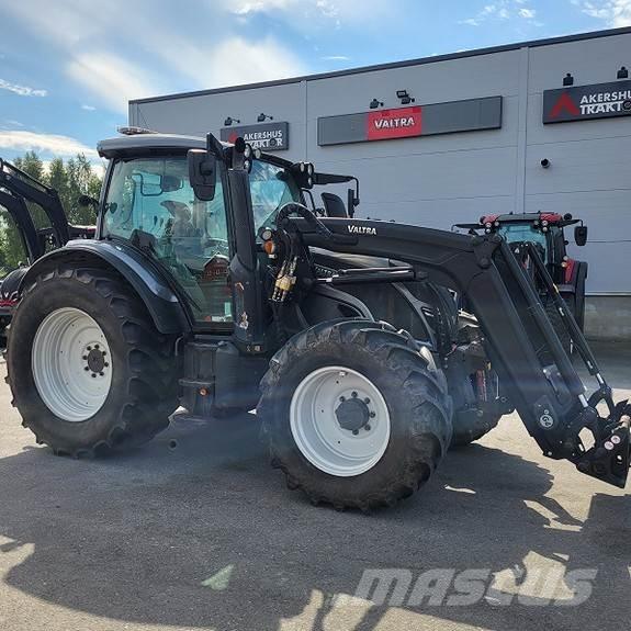 Valtra N104H5 Traktori