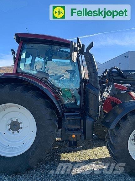 Valtra N124 Traktori