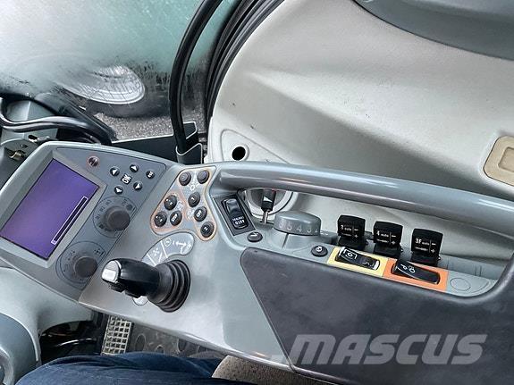 Valtra N163 Traktori