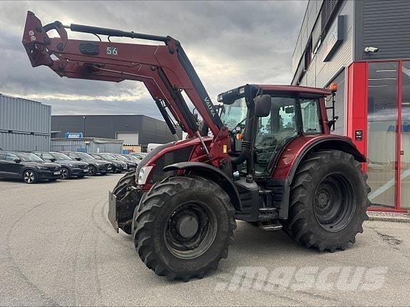 Valtra N163D Traktori