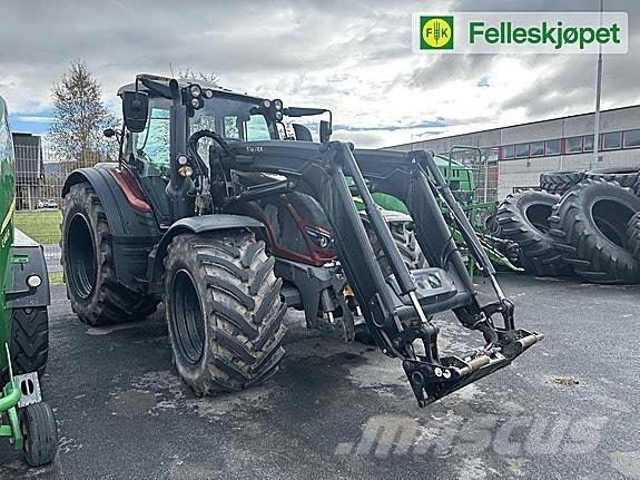 Valtra N174 Traktori