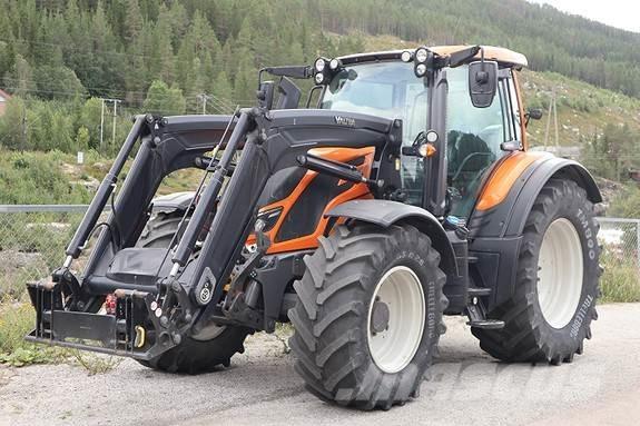 Valtra N174 D Traktori