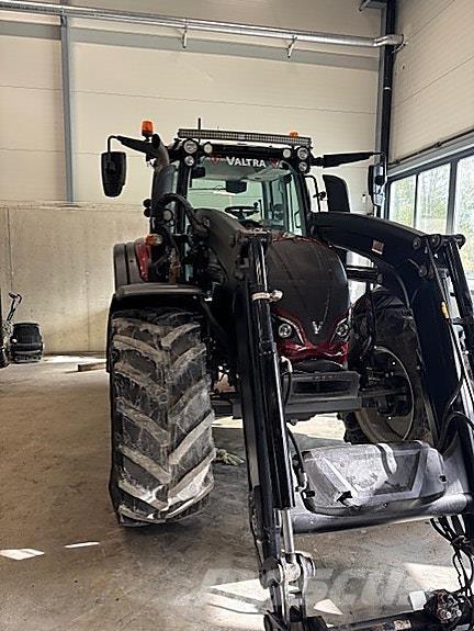 Valtra N174 D Traktori