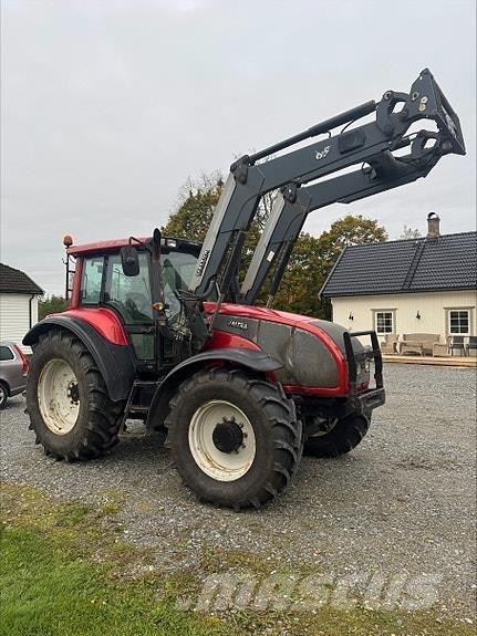 Valtra T190 Traktori