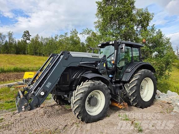 Valtra T193H Traktori