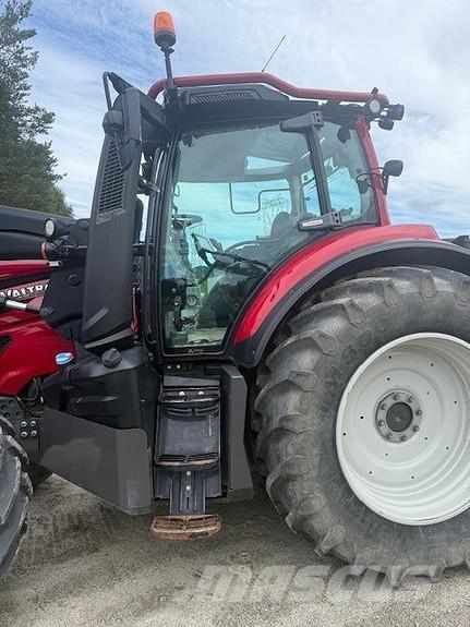 Valtra T254V Traktori