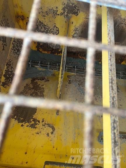 Vama TH8000L Ostali strojevi za ceste i snijeg