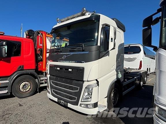 Volvo  Demontažnii kamioni za podizanje kabela