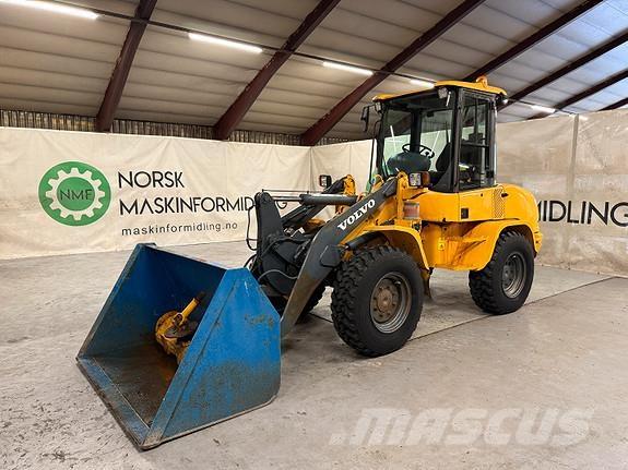 Volvo L30B Utovarivači na kotačima