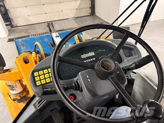 Volvo L30B Utovarivači na kotačima