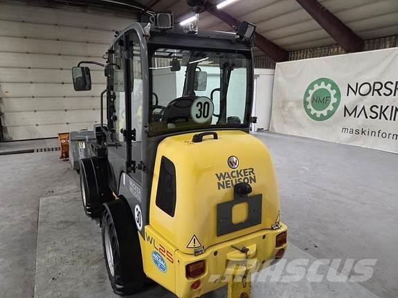 Wacker Neuson WL25 Stroji za nošenje alata