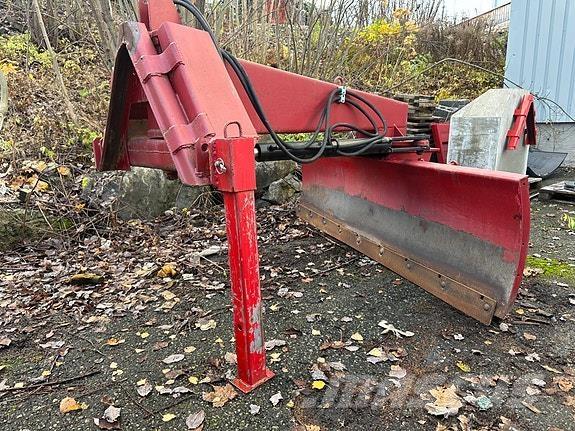   Ostali strojevi za ceste i snijeg