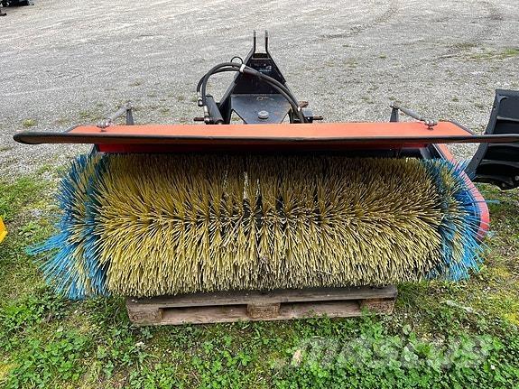   Ostali strojevi za ceste i snijeg