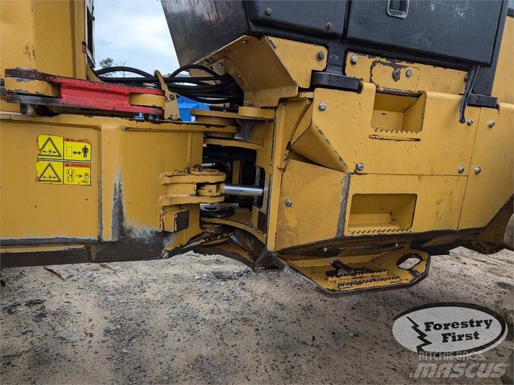 CAT 525C Skideri