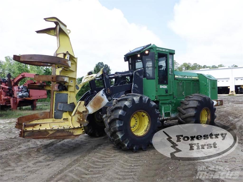 John Deere 843K Strojevi za sječu stabala