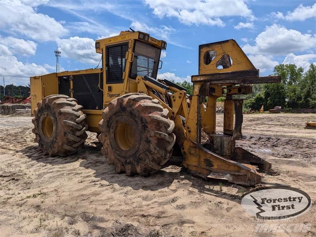 Tigercat 720G Strojevi za sječu stabala