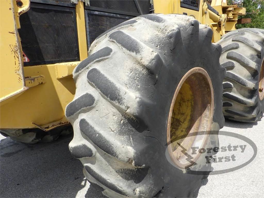 Tigercat 724G Strojevi za sječu stabala