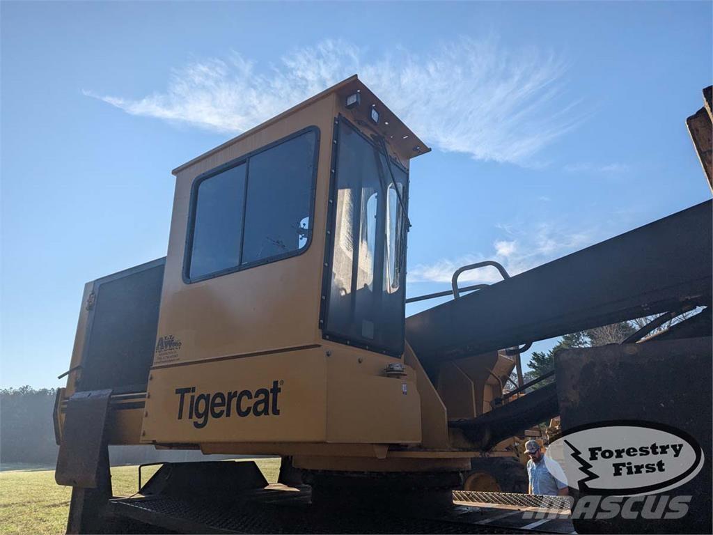 Tigercat 724G Strojevi za sječu stabala