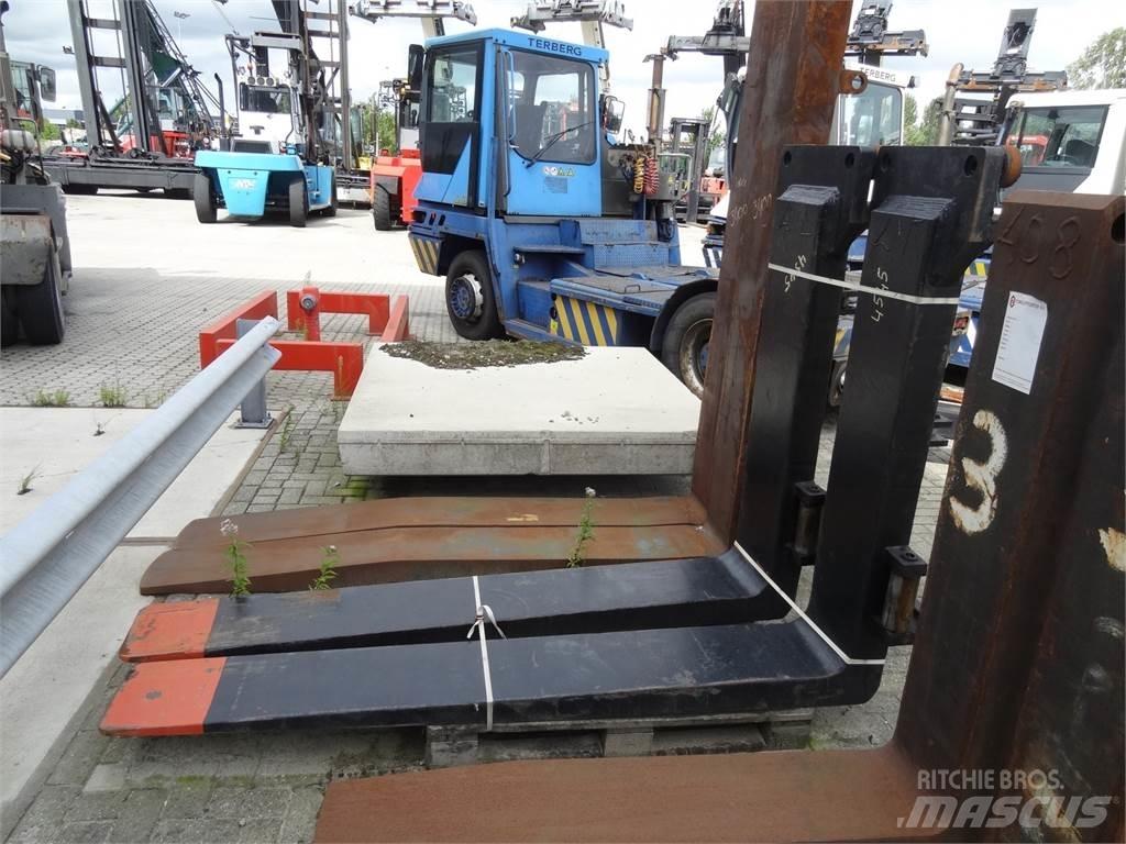 Kalmar DCG330-12 Dizelski viličari