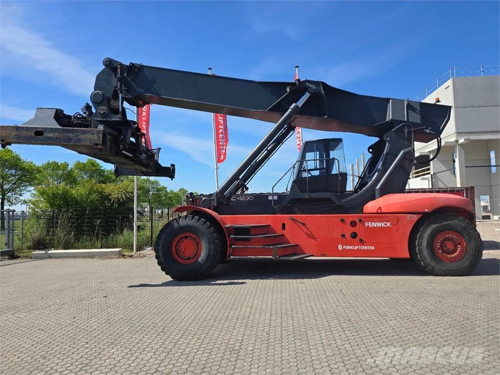 Linde C4230TL Dohvatni viličari