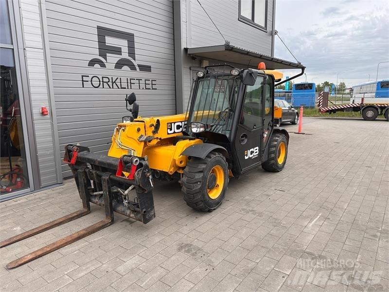 JCB 525-60 Teleskopski viličari