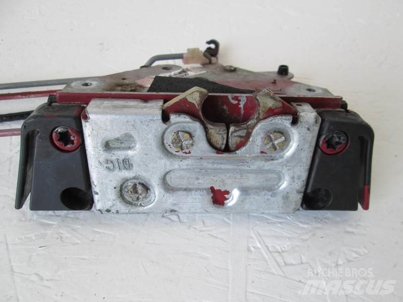 Mack CL733 Druge komponente