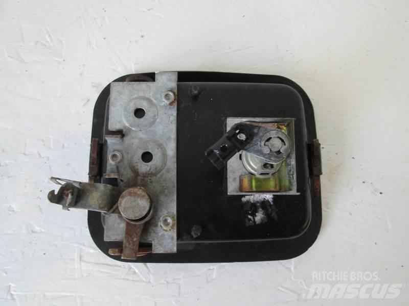 Mack CL733 Druge komponente