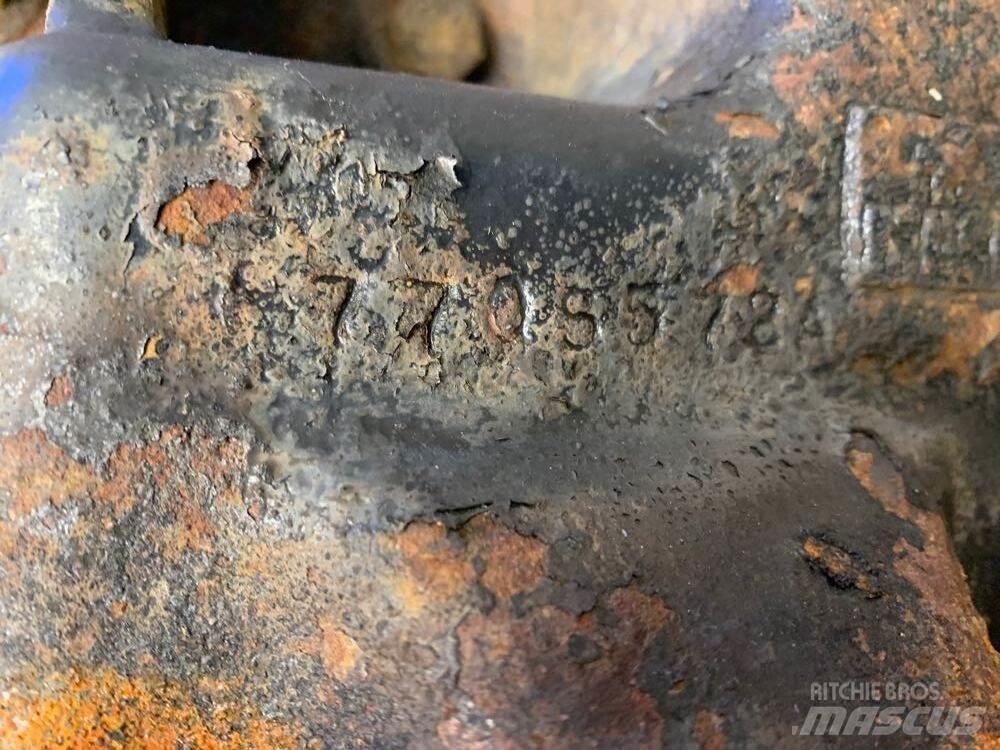 Mack RD680 Kabine i unutrašnjost