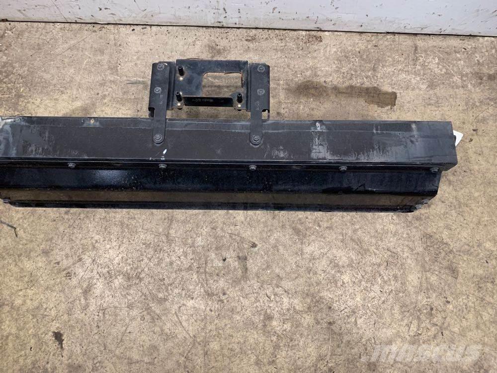 Volvo VNL Transport – ostalo