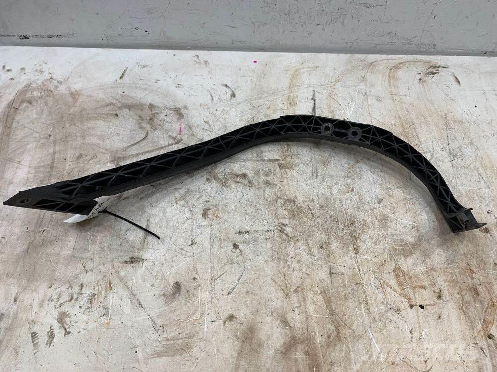 Volvo VNL Transport – ostalo